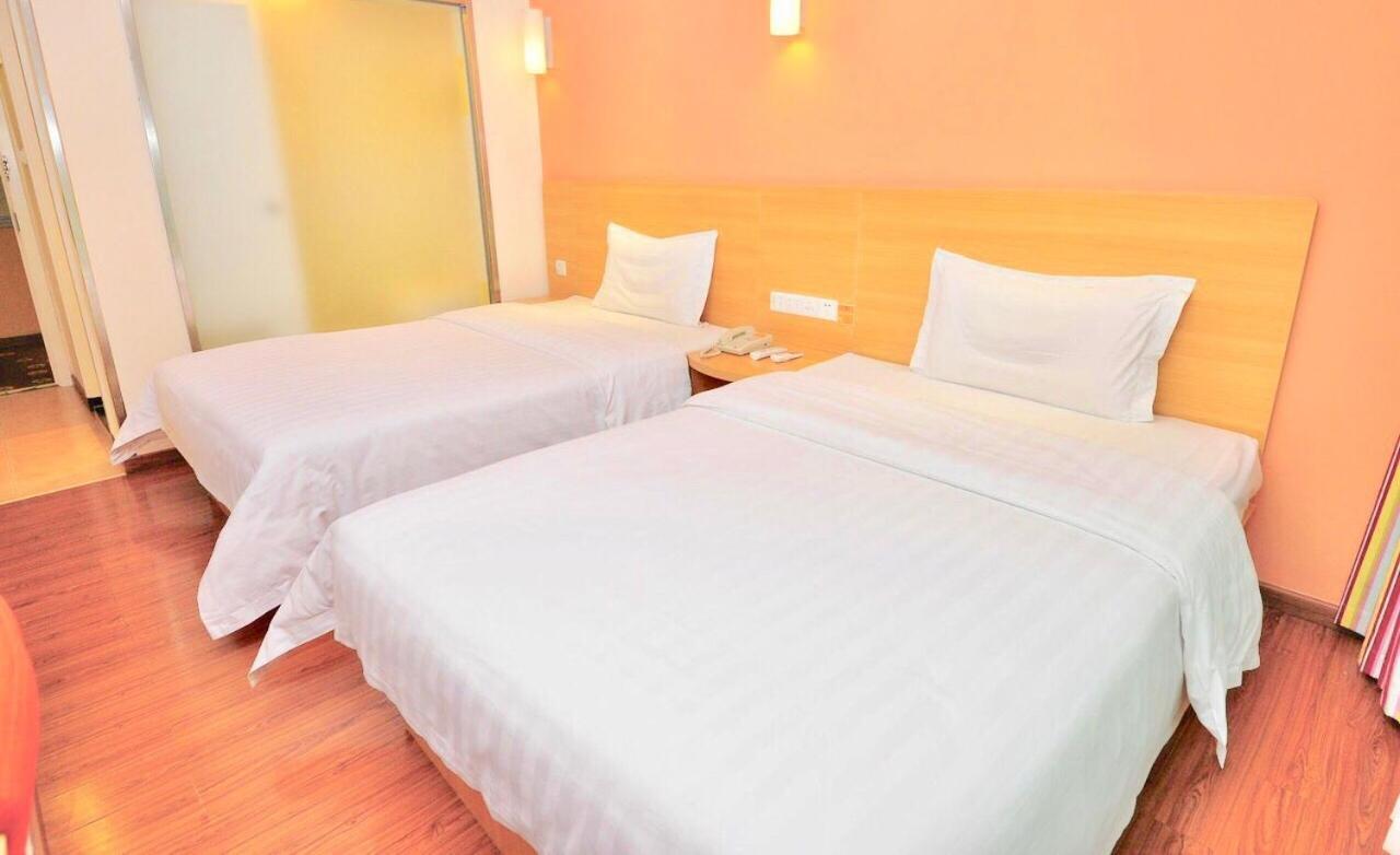 7Days Inn Guangzhou Tianhe Yantang Yue Ken Road Exterior photo