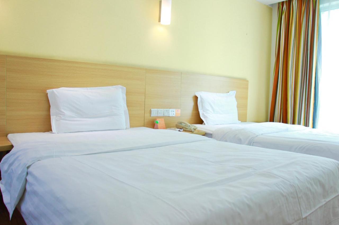 7Days Inn Guangzhou Tianhe Yantang Yue Ken Road Exterior photo